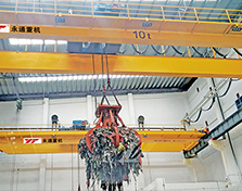 Puente grúa automático